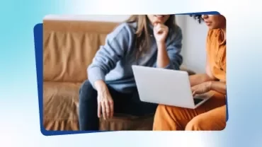 Talent Trends 2026'dan, bilgisayar ekranını işaret eden iki kadının yer aldığı tanıtım görseli